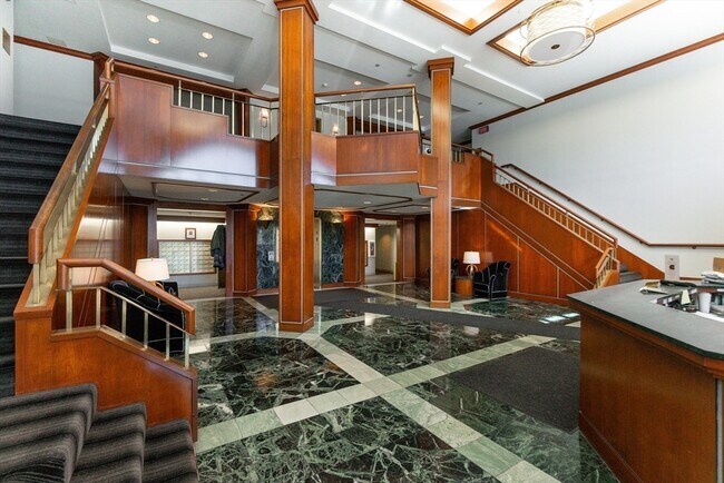 Building Photo - 1001 Marina Dr