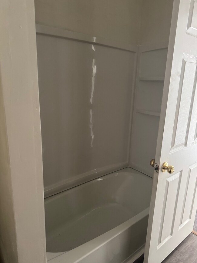 Building Photo - 2074 Hopkins Mill Rd