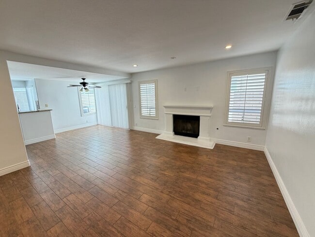 Building Photo - 608 Allegro Ct