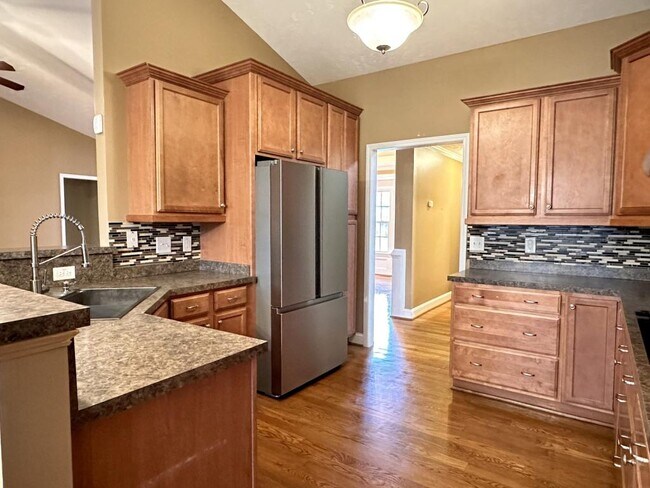Building Photo - 2928 Prioress Dr
