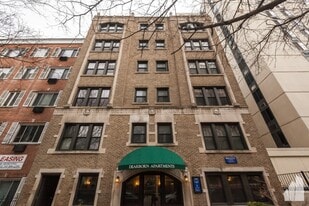 Building Photo - 1366 N Dearborn St