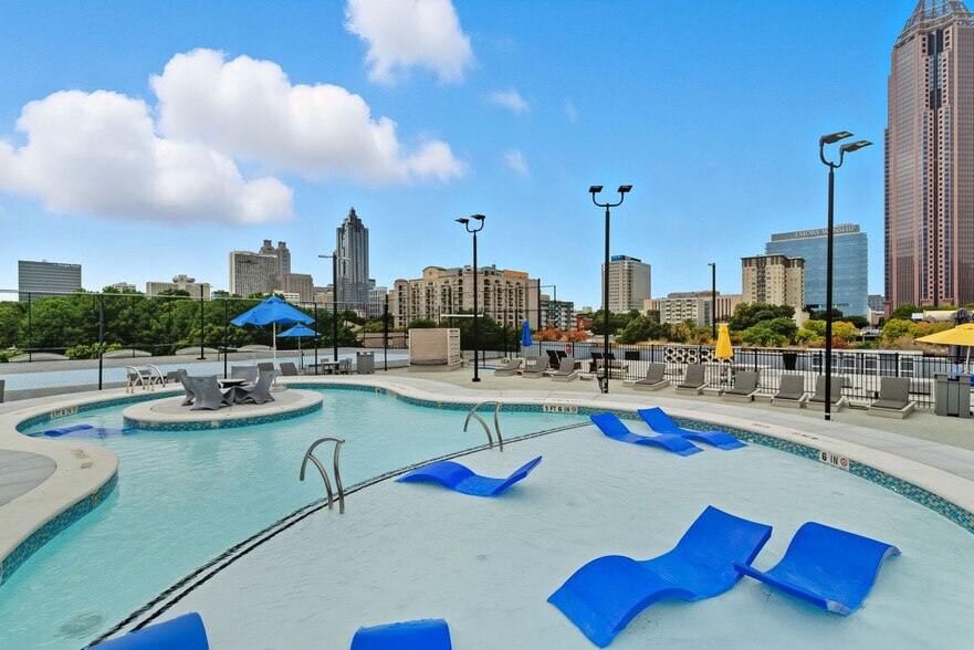 Building Photo - 590 James Maxwell Rd