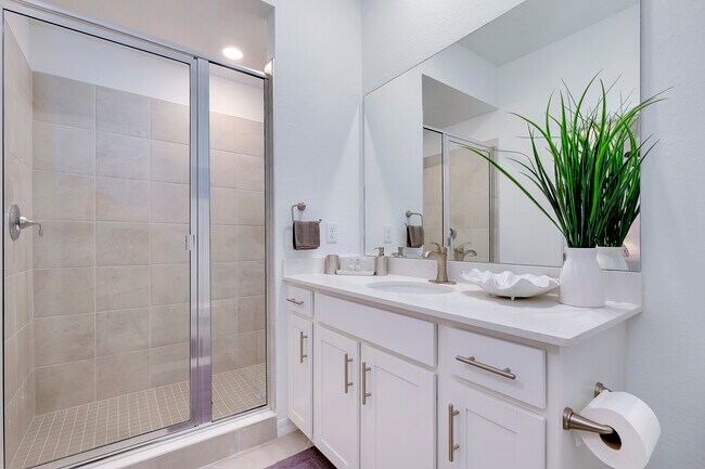 Building Photo - 12240 Wellen Golf St