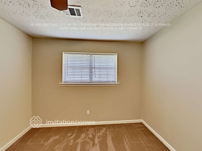 Building Photo - 1806 Oriole Trail