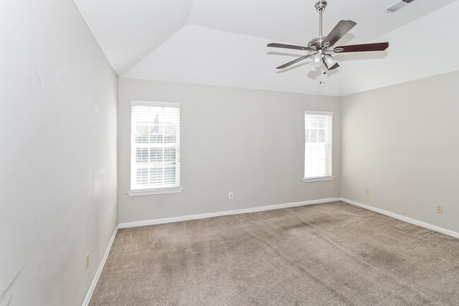 Building Photo - 2692 Country Lawn Cove