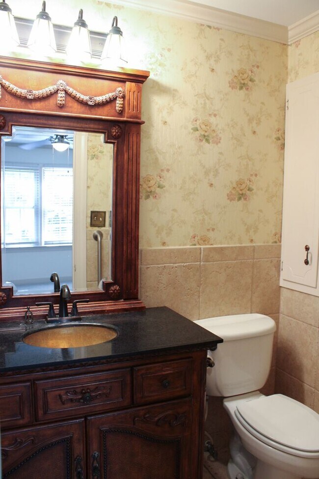 Building Photo - 1409 Chesnee Dr