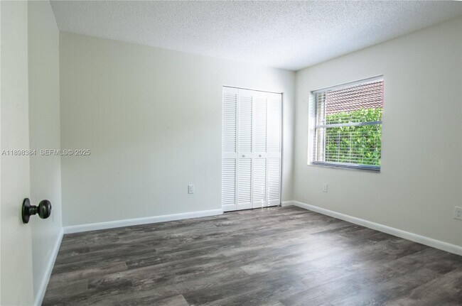 Building Photo - 7440 NW 65th Ln