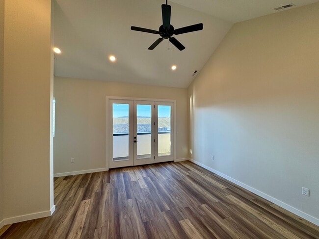 Building Photo - 1861 Zeta Way