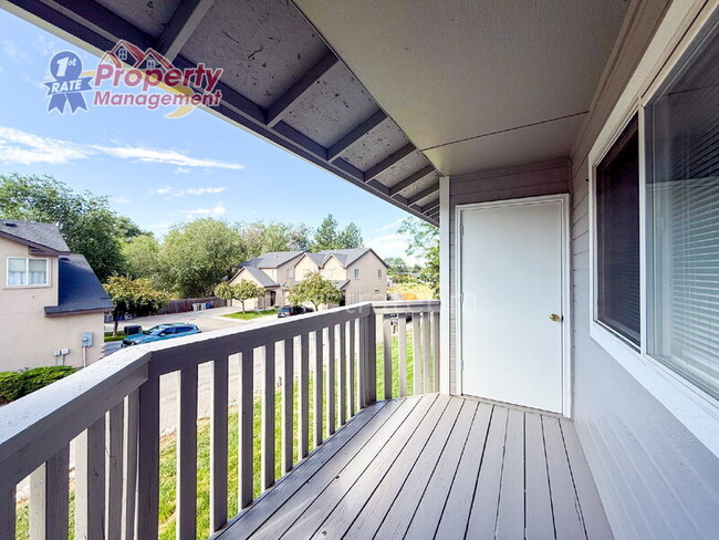 Building Photo - 5679 W Dorian Ln