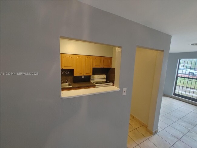 Building Photo - 1501 NE 151st Terrace