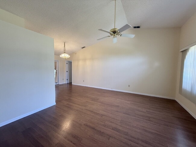 Building Photo - 5027 Panther Dr