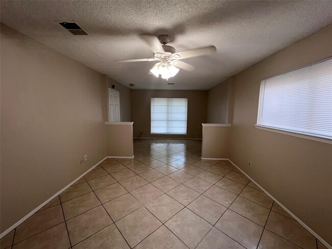 Building Photo - 22422 Elsinore Dr