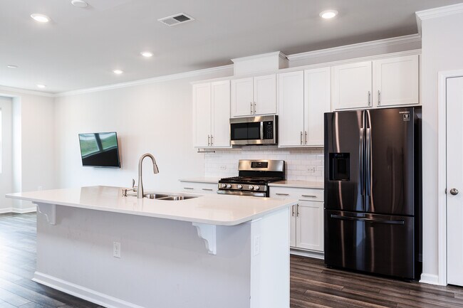Building Photo - 1106 Shoreside Dr