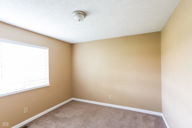 Building Photo - 5934 Parterra Dr