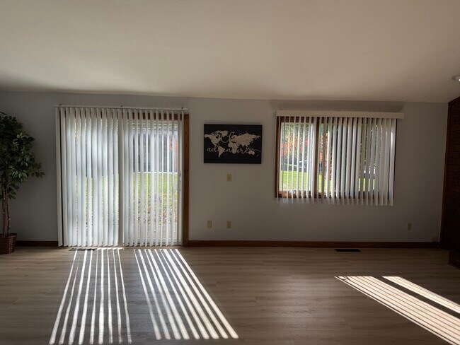 Primary Photo - 3112 20th St NW