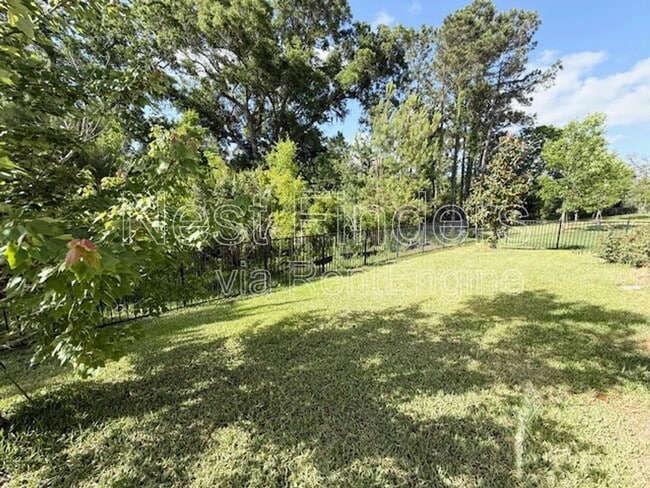 Building Photo - 676 Natureland Cir