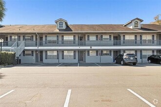 Building Photo - 2 Bed 2 Bath 1st Floor Condo With Pool And...