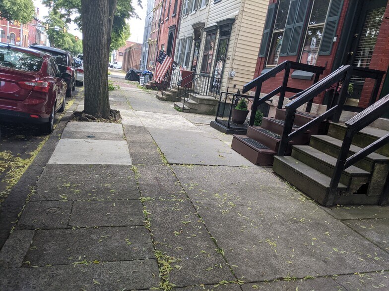 Better part of 5th St. - 424 S 5th St