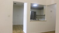 Building Photo - 4105 NW 78th Terrace