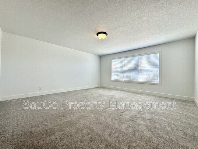 Building Photo - 1603 37th Ave