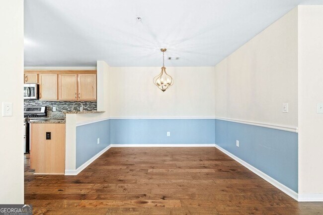 Building Photo - 4140 Riverlook Pkwy SE