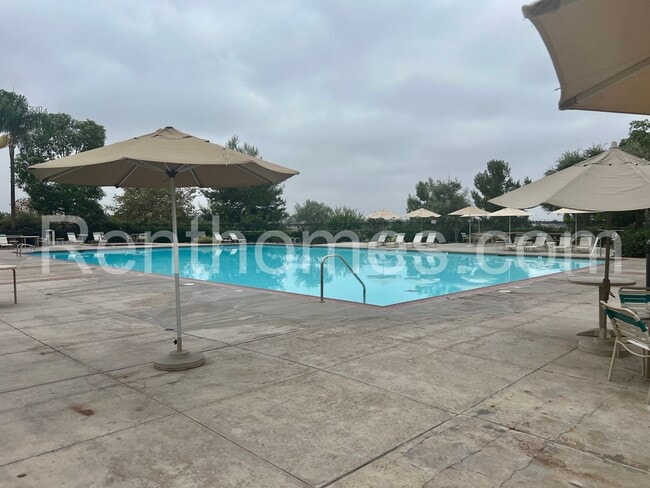 Building Photo - 2119 Palo Alto Dr