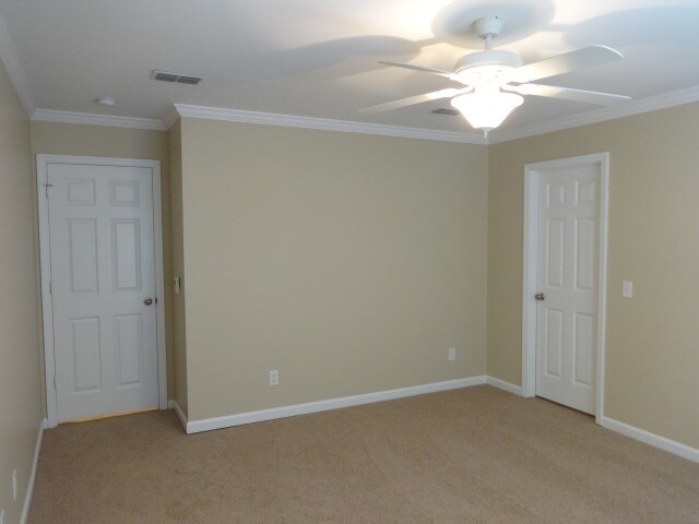 Building Photo - 45 Wintergreen Dr