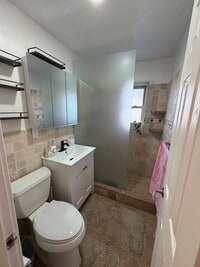 Building Photo - 418 Esplanade