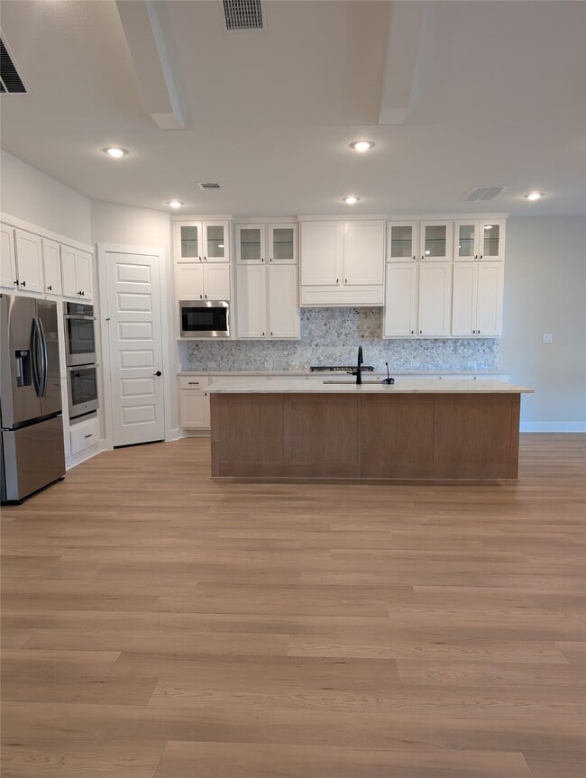 Building Photo - 13826 Arroyo Grande Dr