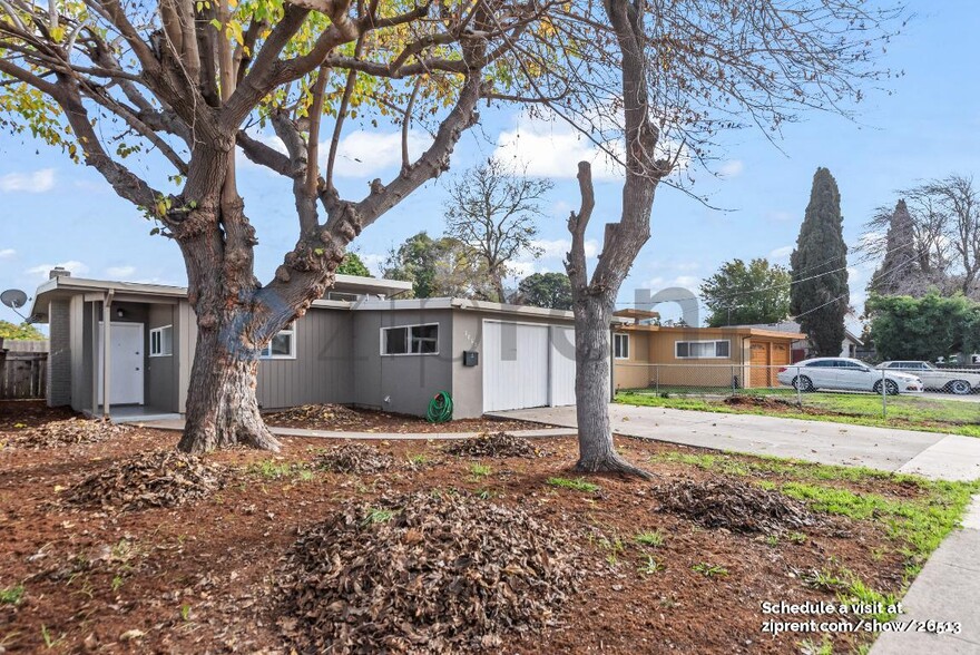 Building Photo - 2802 Georgetown St