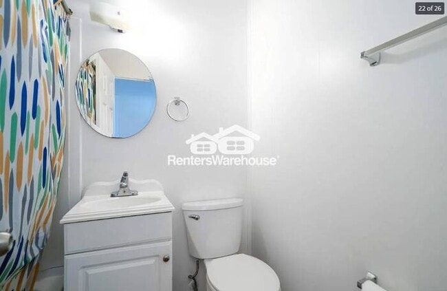 Building Photo - Charming 3-bedroom, 1.5-bathroom house in ...