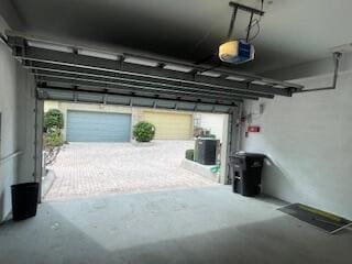 Building Photo - 608 Fern St
