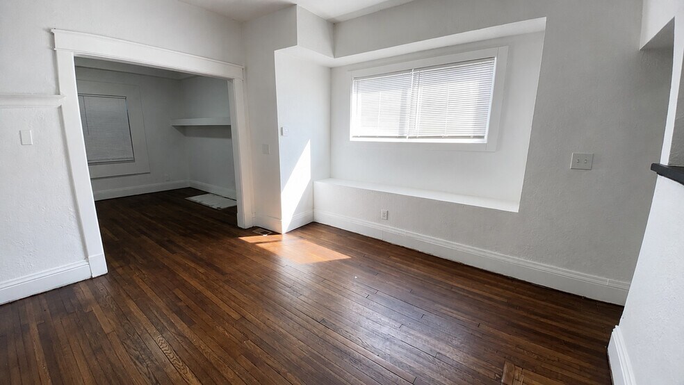 Building Photo - 2217 E 37th St