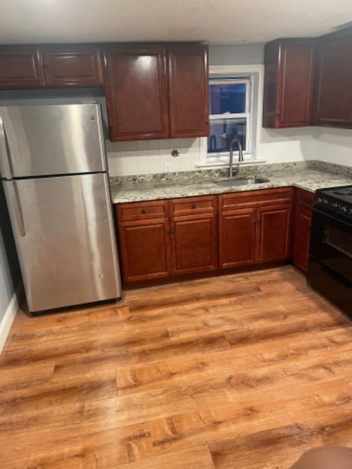 Building Photo - 31 Carleton St