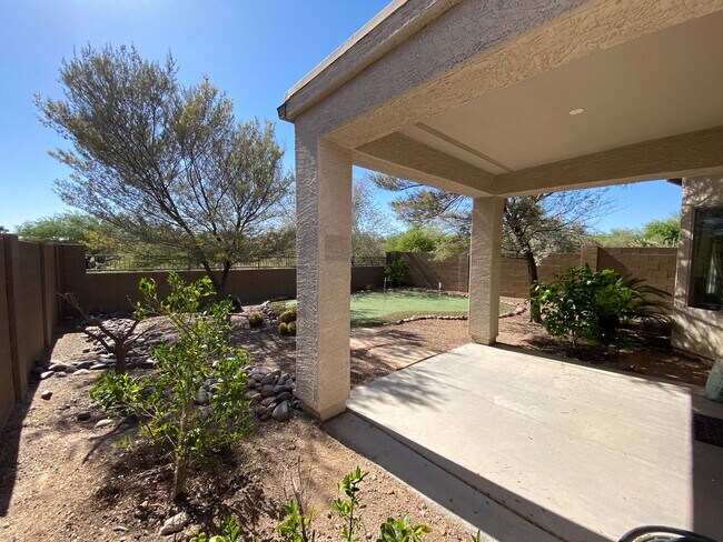 Building Photo - Anthem home coming soon!