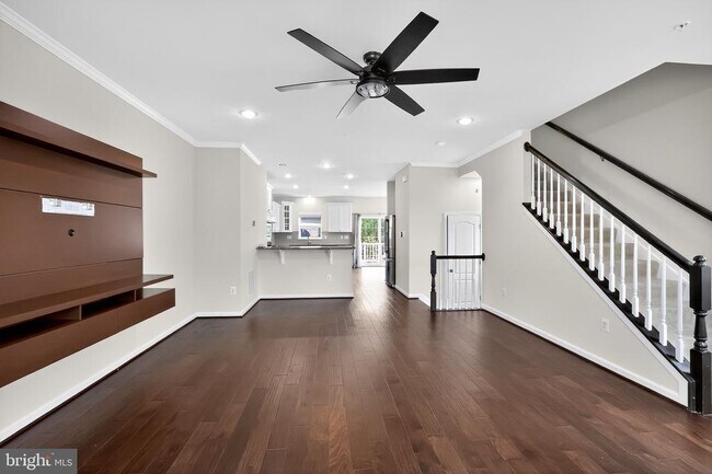 Building Photo - 7049 Banbury Dr