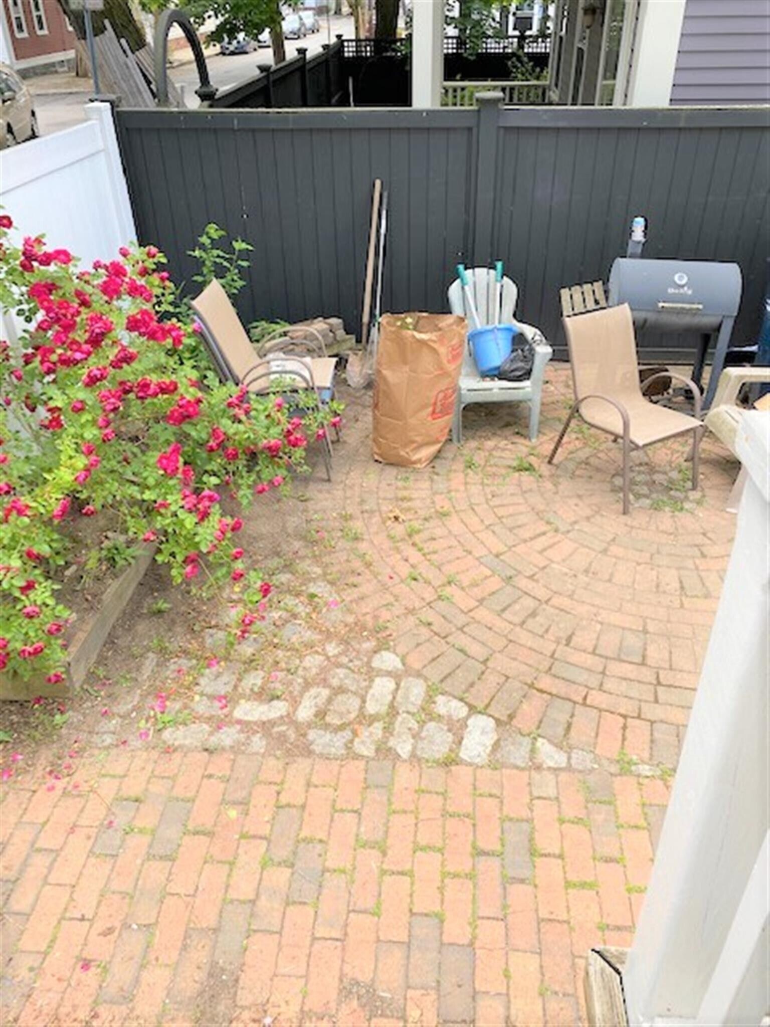 Building Photo - 61 6th St