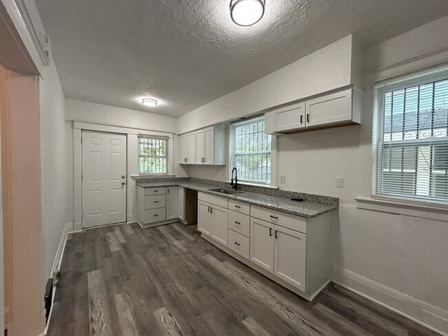 Building Photo - 4010 Bellefontaine Ave