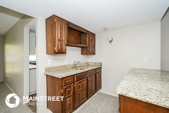 Building Photo - 7516 Four Winds Dr