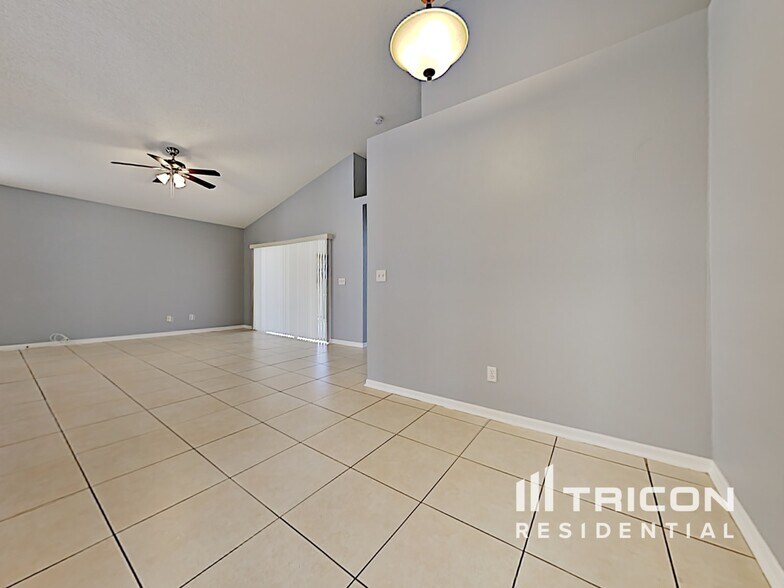 Building Photo - 15519 Granby Pl