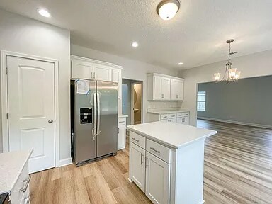 Building Photo - 577 Meloney Dr