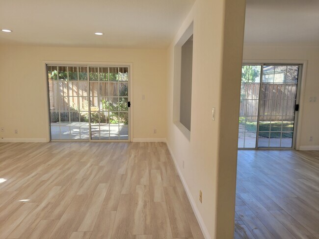 Family Room + Dining room - 19250 W Oxnard St