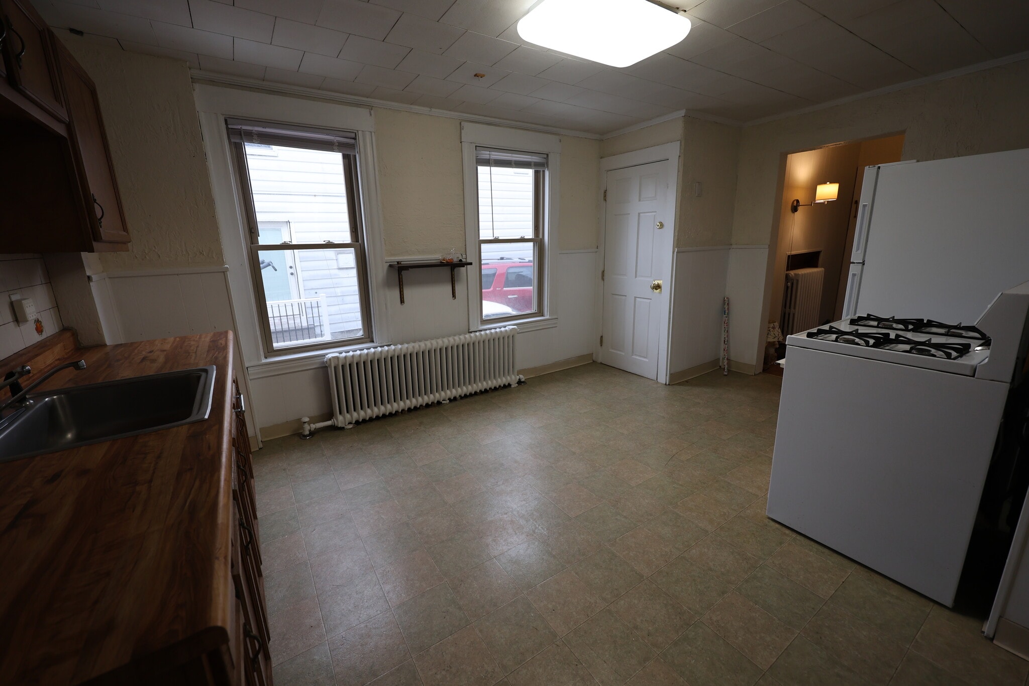 Building Photo - 31 June St