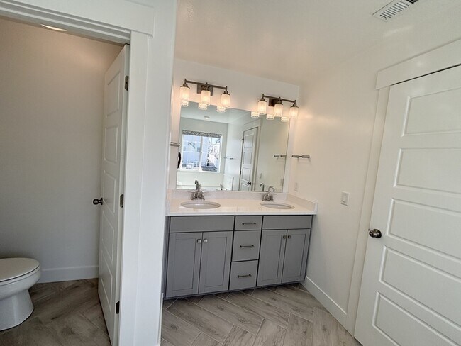 Building Photo - 6086 W Esker Terrace Ln