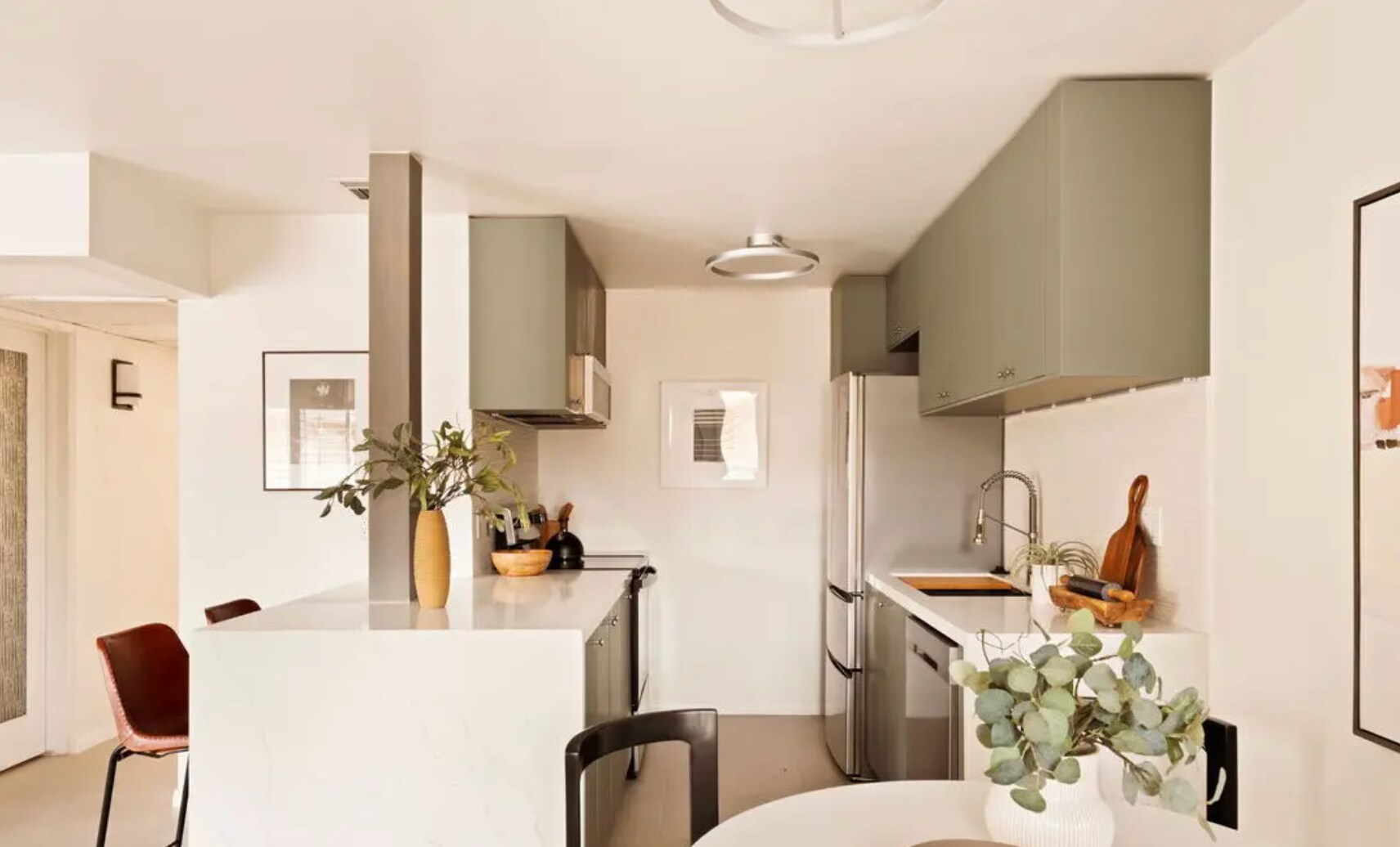 Building Photo - 970 Palm Ave