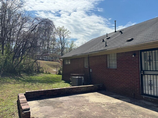 Building Photo - 2600 Clearpark Cove