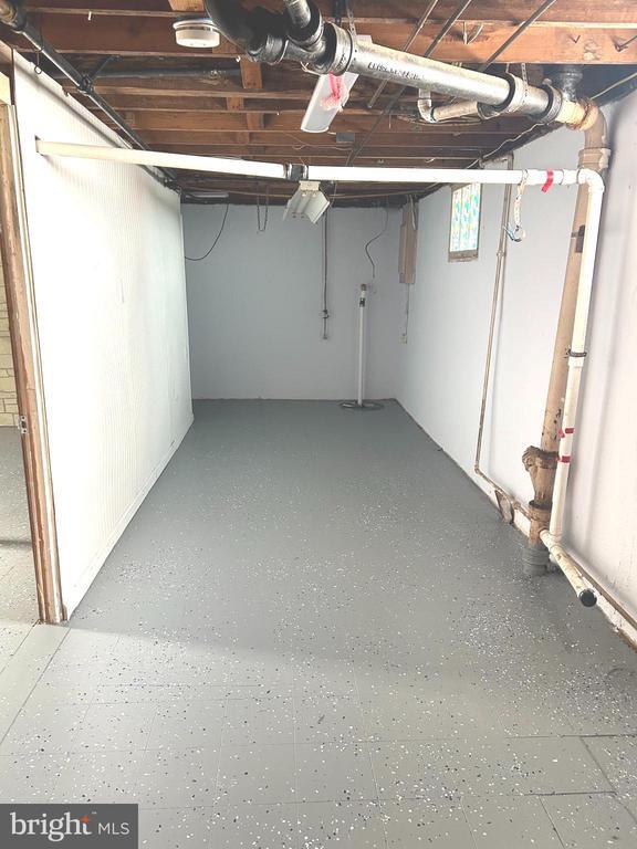 Building Photo - 7839 Birmingham Ave