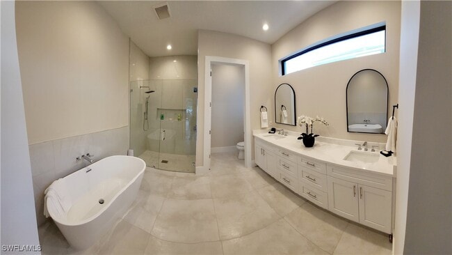 Building Photo - 511 91st Ave N