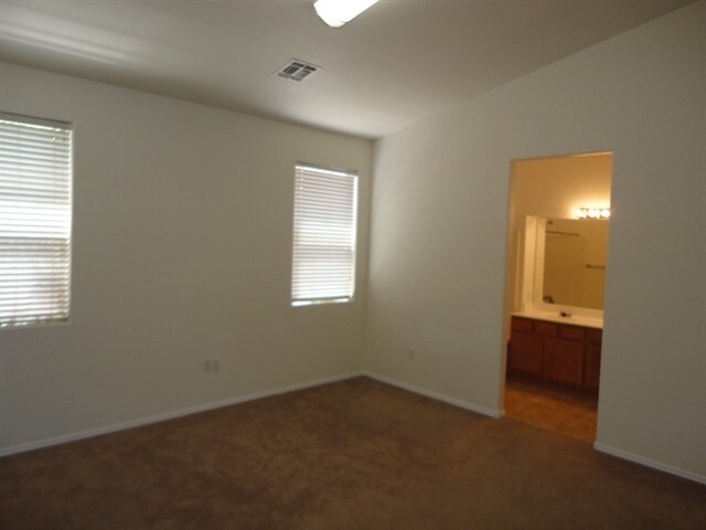 Building Photo - 8953 E Capri Ave