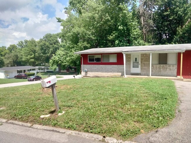 Building Photo - 10216 Green Valley Dr
